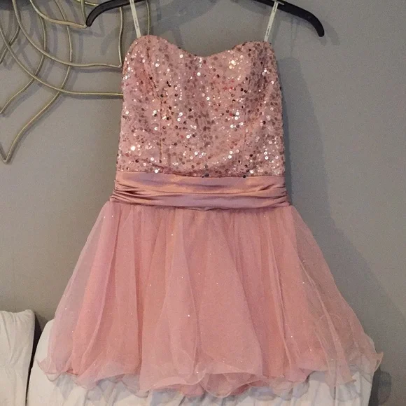 macy's pink sparkly dress Prom Dress Macy's Juniors: S (3-5) Like new